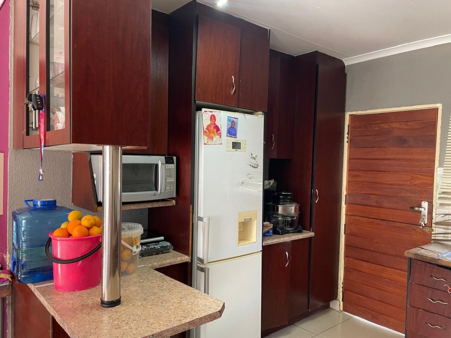 3 Bedroom Property for Sale in Tlhabane West North West